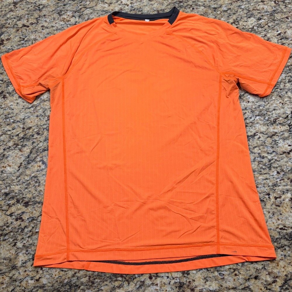Lululemon Metal Vent Tech Shirt Mens XL Orange V-Neck Short Sleeve Athletic  v